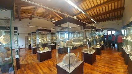 Castelli celebra la sua Arte: un mese dedicato alla ceramica e alla cultura