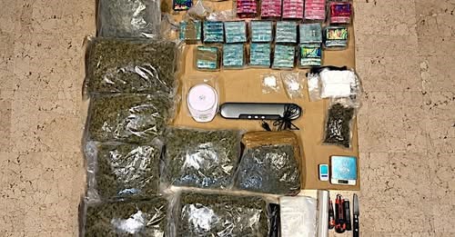 40enne arrestato: oltre 20 chili di droga tra casa, garage e palestra