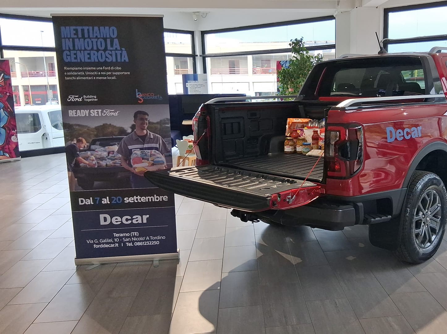 Ford Decar e Banco di Solidarietà insieme per la raccolta alimentare