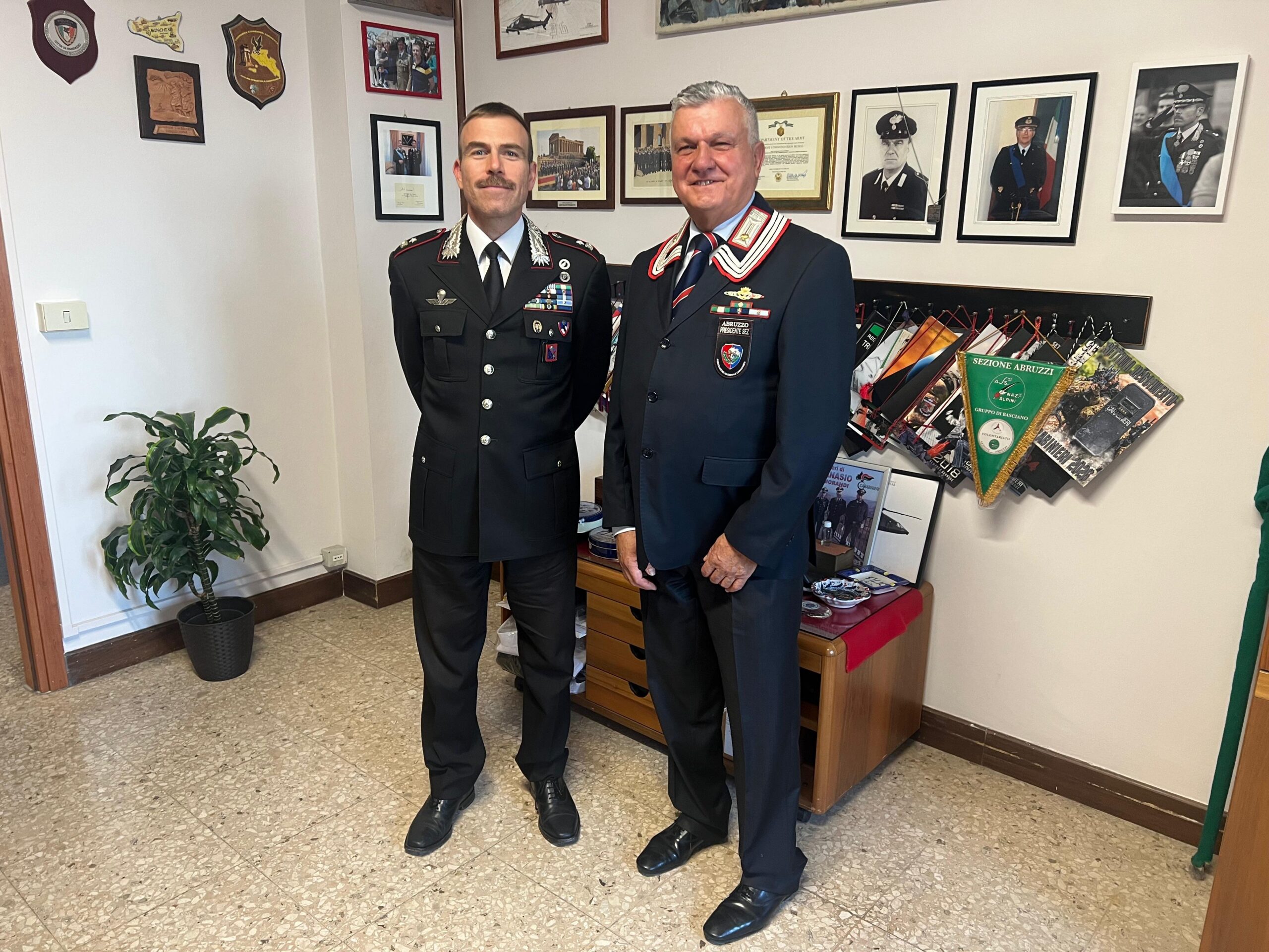 Carabinieri: a Giulianova il Maggiore Morandi incontra il presidente della sezione ANC di Roseto