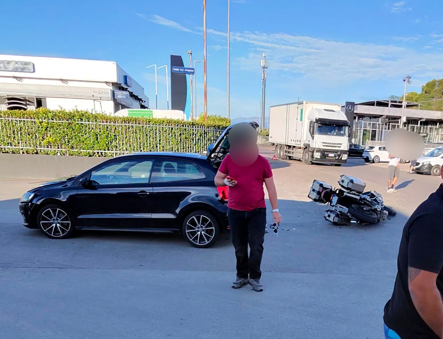 Mosciano. Auto contro moto. ferito il centauro